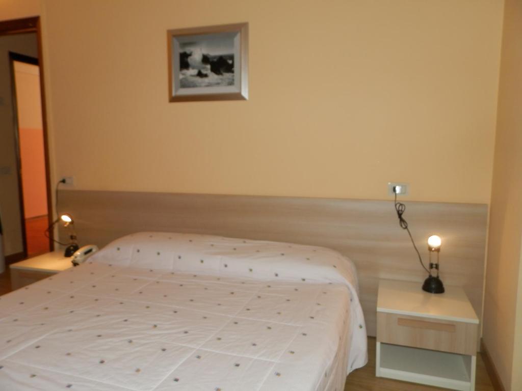 Hotel Motel Europa Домодоссола Номер фото