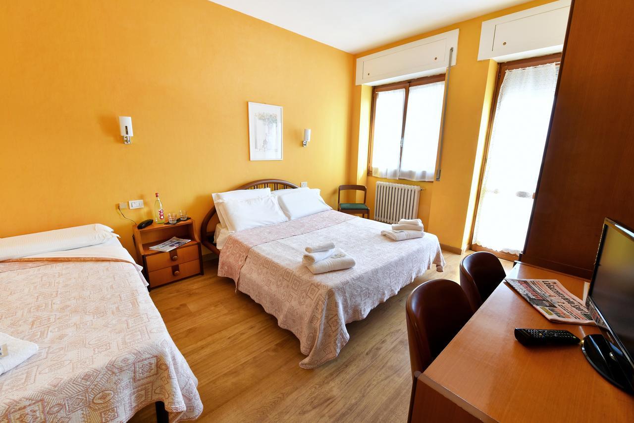 Hotel Motel Europa Домодоссола Экстерьер фото